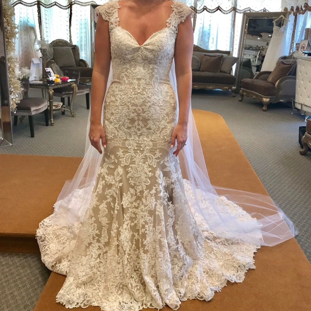 Designer Wedding Gown - Martina Liana - NEW!